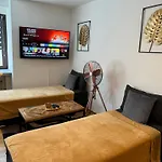 Offline 51 Apartment